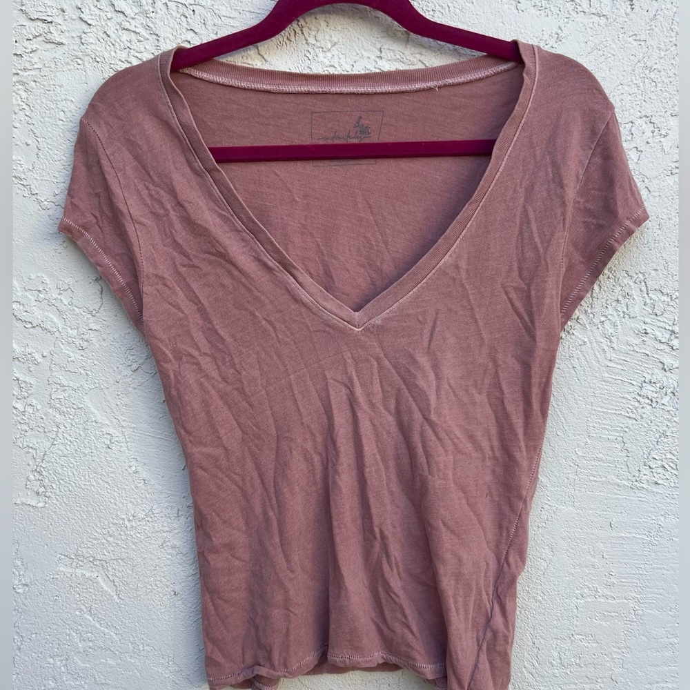Super cute free people intimates shirt 🩷 very soft material